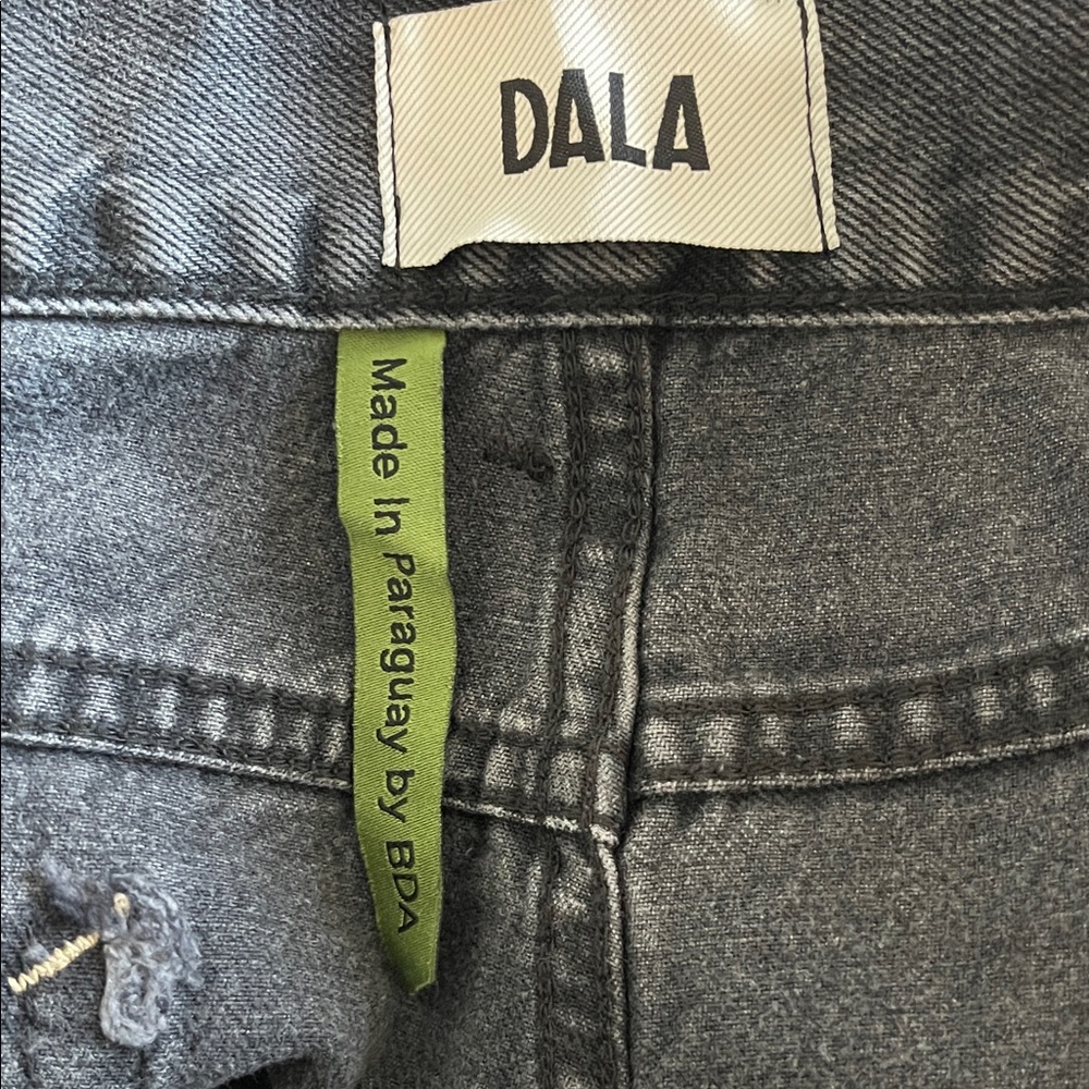 DALA Partner‎ Short - Picture 7 of 9